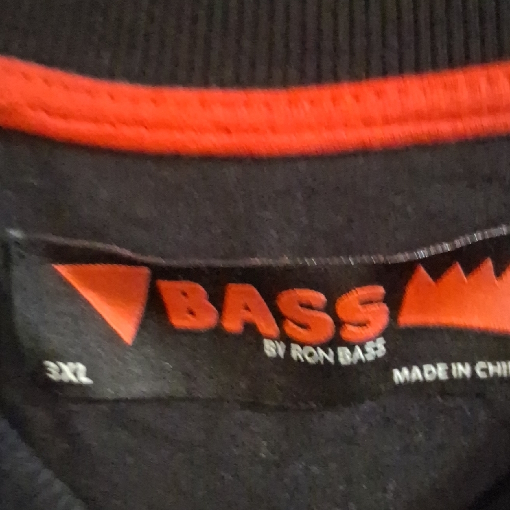 Bass Men's Blue Plaid Graphic Crewneck Sweater - Picture 2 of 2